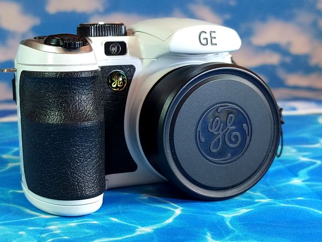 Cámara GE X5 Limited Series 1209S