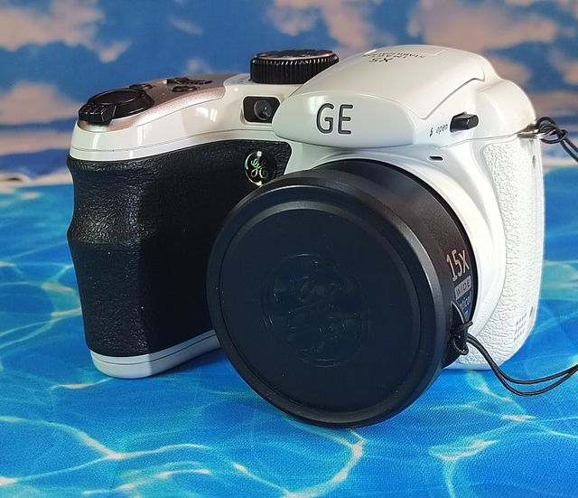 Cámara GE X5 Limited Series 1209S