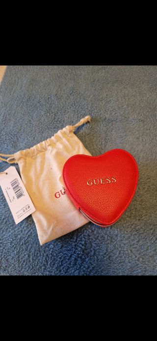 Joyero Guess Corazón Rojo