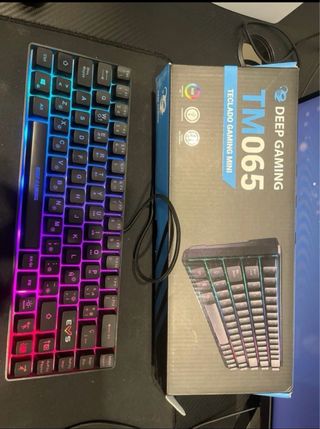 Teclado DEEP GAMING TM065 RGB Mini