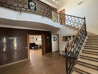 Chalet en alquiler en Playa de la Fontanilla en Marbella