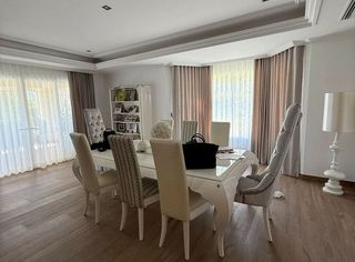 Chalet en alquiler en Playa de la Fontanilla en Marbella