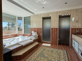 Chalet en alquiler en Playa de la Fontanilla en Marbella