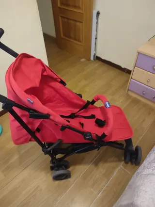 Silla de paseo Chicco roja