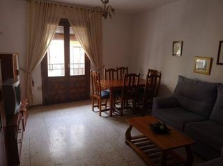 Casa adosada en alquiler en Tordesillas