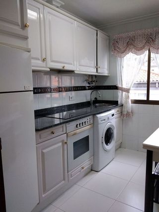 Piso en alquiler en Puerto Chico en Santander