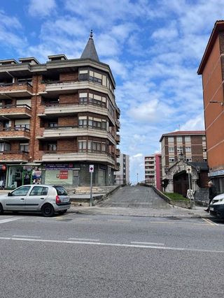 Garaje en venta en General Dávila en Santander