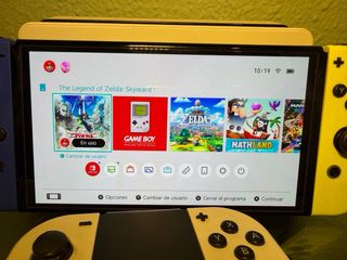 Nintendo Switch OLED con Joy-Cons adicionales