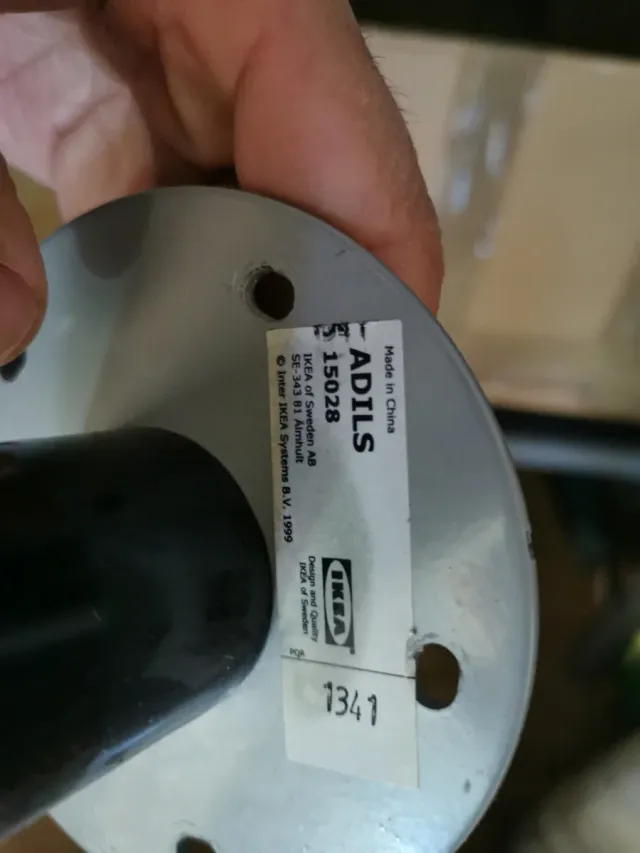 4 Patas modelo Adil Ikea