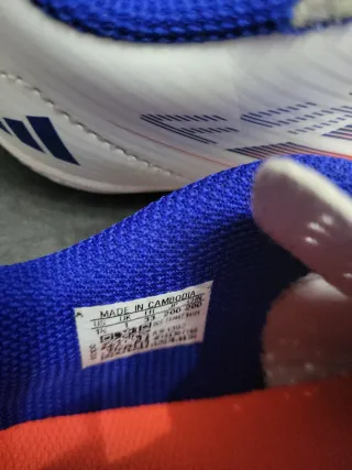 Deportivas niño Adidas blancas y negras n°33