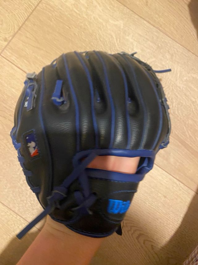 Guante de Béisbol Wilson Negro y Azul