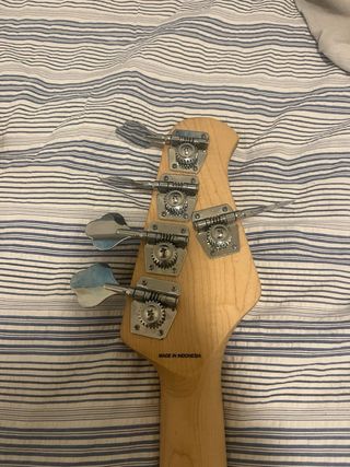 Bajo Sterling Stingray SUB 5 ZURDO