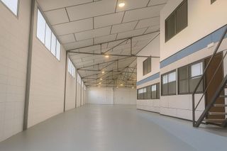 Nave industrial en alquiler en Can Tiana en Ripollet