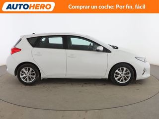 Toyota Auris 2.0 D-4D Live