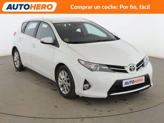 Toyota Auris 2.0 D-4D Live