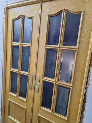 Puertas de madera con cristal
