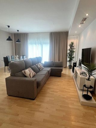 Chalet en alquiler en Montequinto en Dos Hermanas