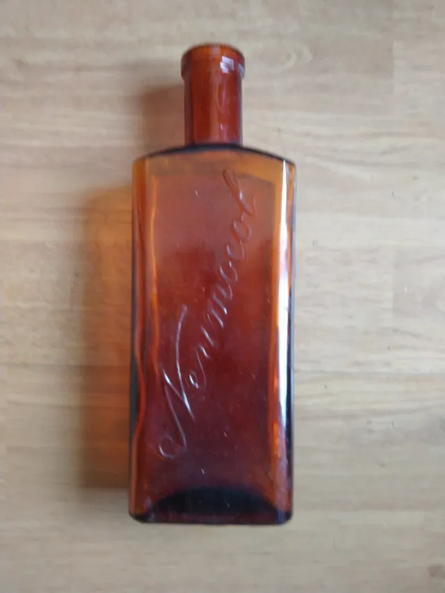 Antiche bottiglie da farmacia/laboratorio