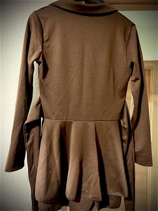 Vestido blazer marrón con lazo