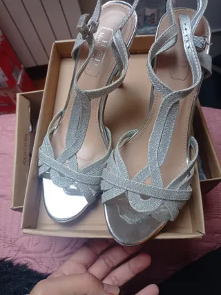 Sandalias H&D Moda Española Doradas y Plateadas