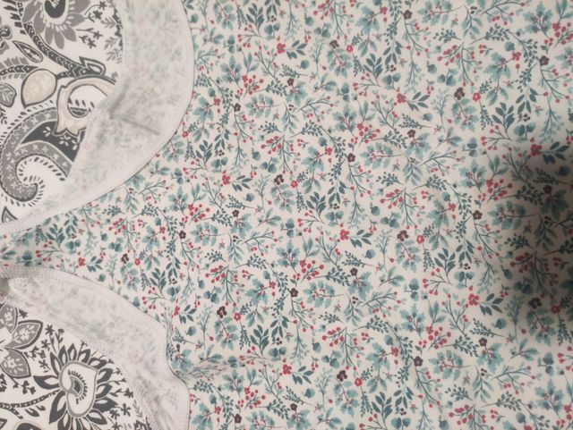 Camiseta interior niña algodón floral