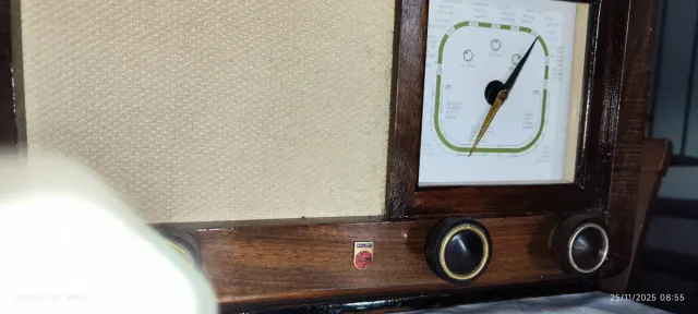 Radio Philips - Funciona perfectamente-Restaurada