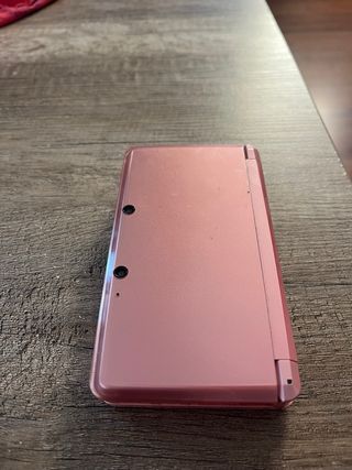 Nintendo 3DS Rosa + Juego Súper Mario 3D island