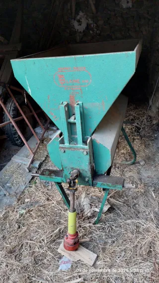 Peladora escocadora de almendra para tractor