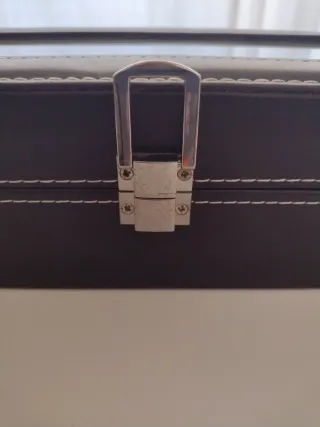 Estuche para 6 Relojes. Piel.