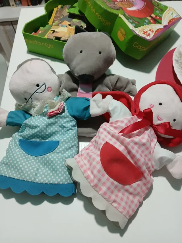 Pack Caperucita Roja: Puzzle, Marionetas y Cuento