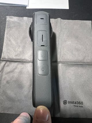 Insta360 X3 Cámara de Acción 2 baterías y extras
