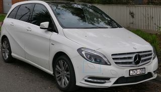 Tapa enganche MERCEDES Clase B