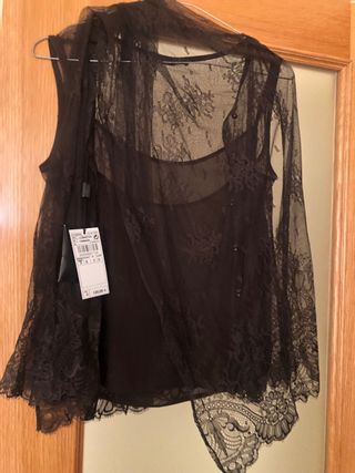 Blusa fiesta encaje negro Talla M