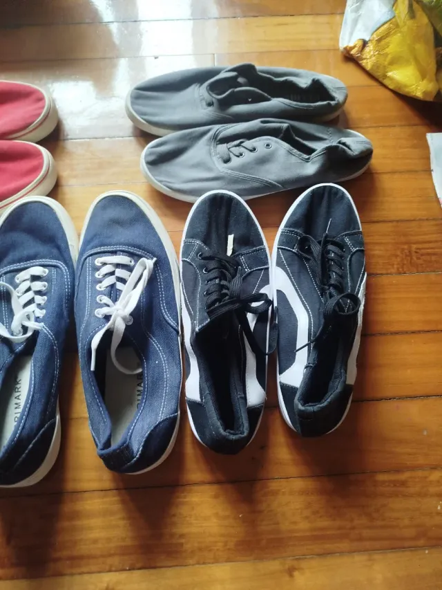Lote de zapatillas deportivas