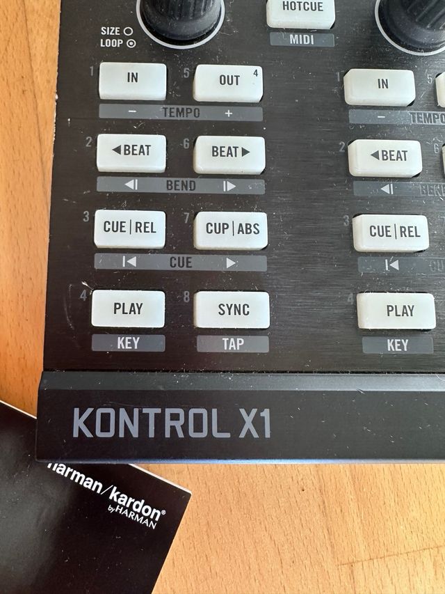 Controlador DJ Native Instruments Traktor Kontrol