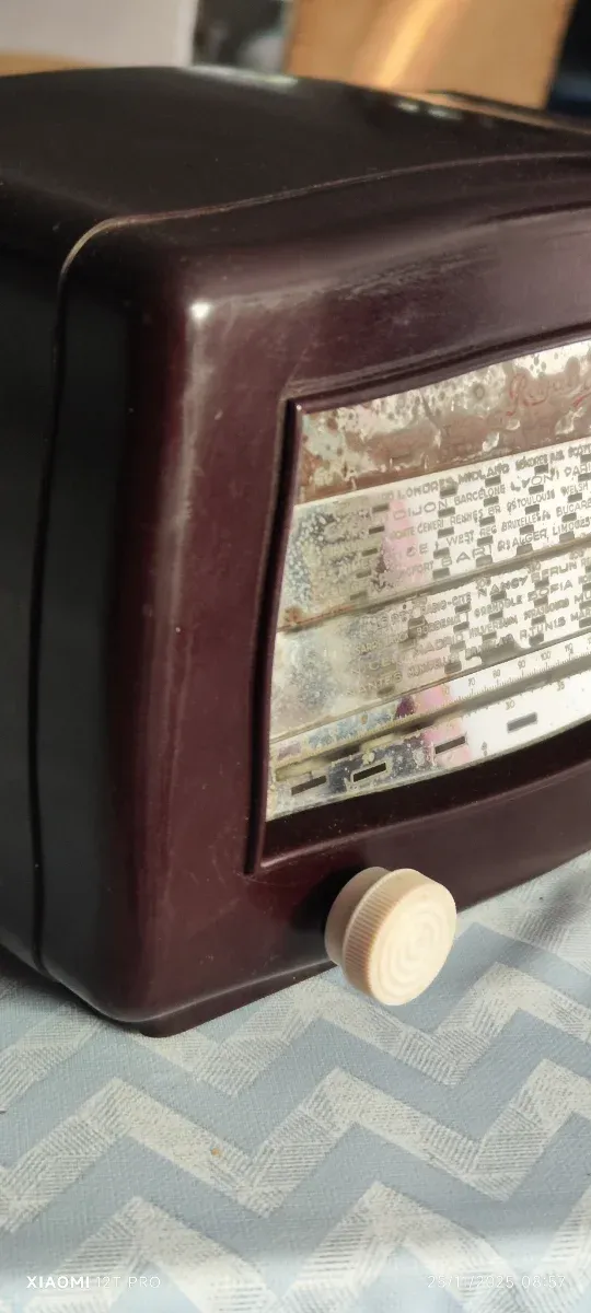 Radio Antigua Royal, Francesa