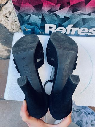 Zapatos Refresh antelina negros