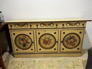 Mueble de entrada vintage floral