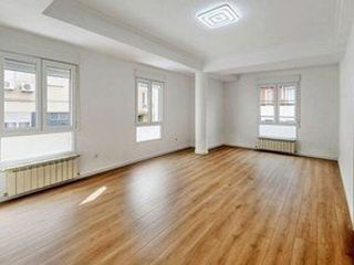 Piso en alquiler en Numancia - San Fernando en Santander