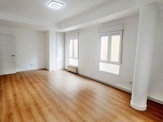 Piso en alquiler en Numancia - San Fernando en Santander