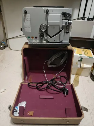 Proyector Super 8 Antiguo
