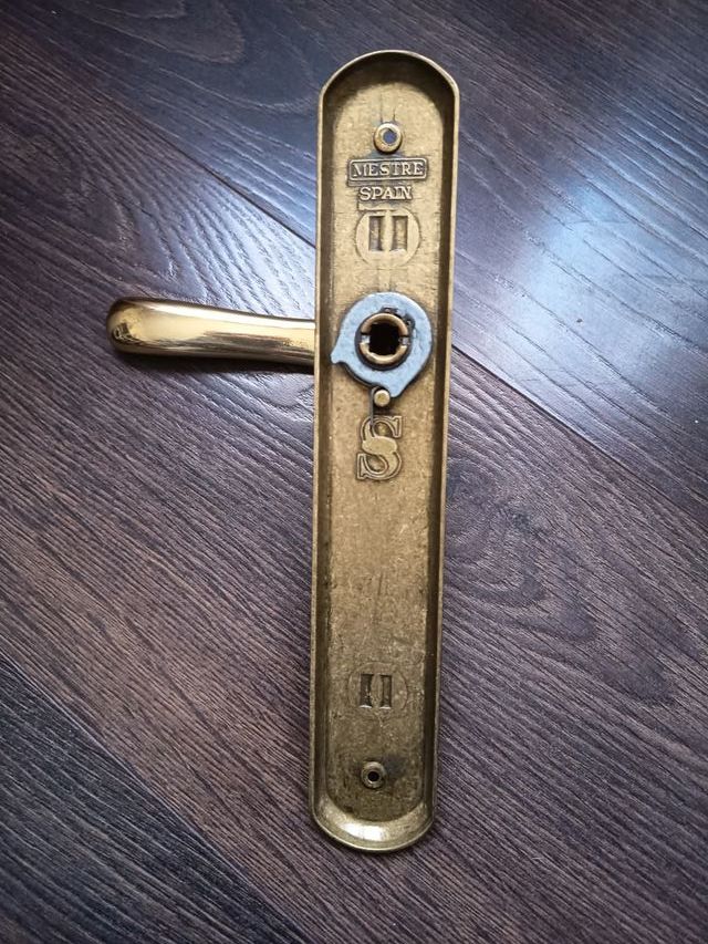 Manillas para puerta interior doradas