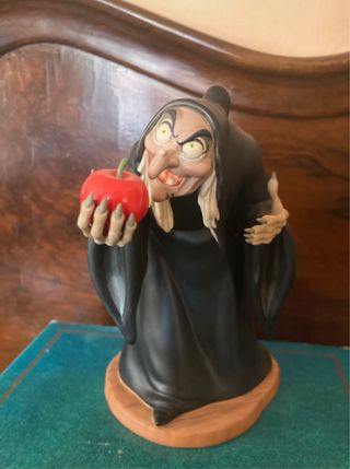 Wdcc figurine witch from Disney Snow White