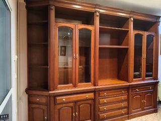 Mueble de Salón Clásico Madera y Cristal