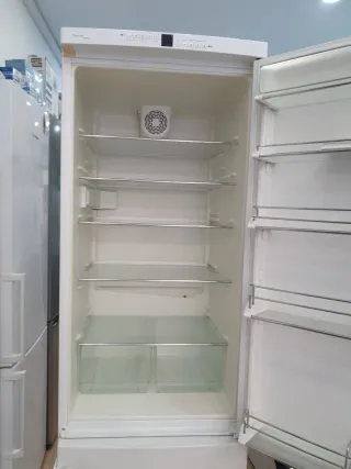 Nevera Liebherr con garantía y transporte