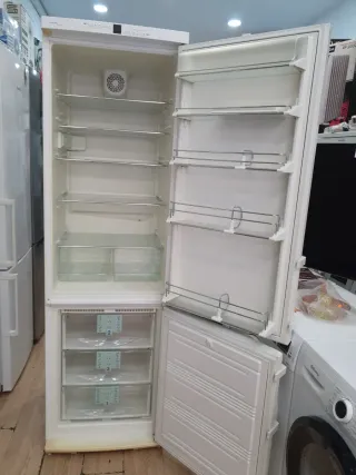 Nevera Liebherr con garantía y transporte