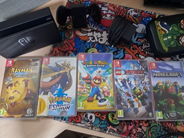 Nintendo Switch Azul + 5 Juegos