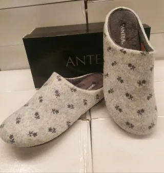 Zapatillas ANTEA Talla 38 Flores Grises
