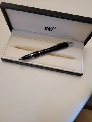 Bolígrafo Montblanc Starwalker Negro