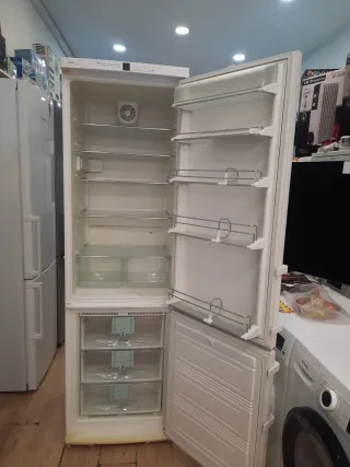 Nevera Liebherr con garantía y transporte